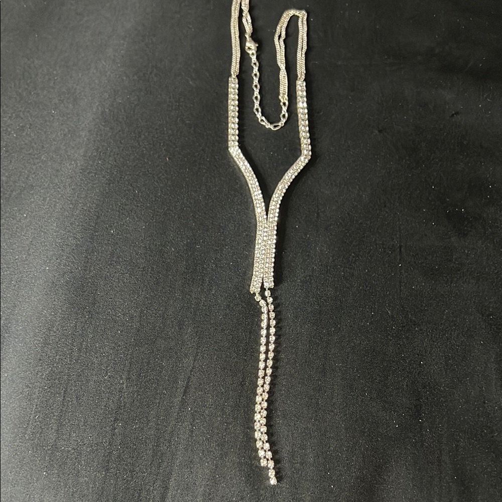 Elegant Silver Necklace